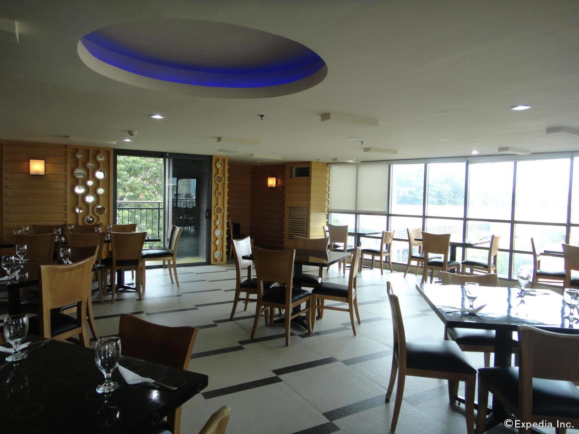 City Suites Ramos Tower 宿务 外观 照片